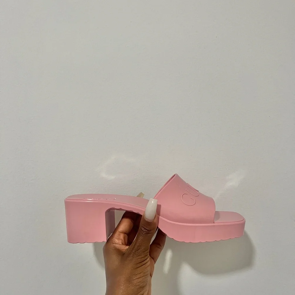 Gucci Rubber Sandals - Picture 1 of 7